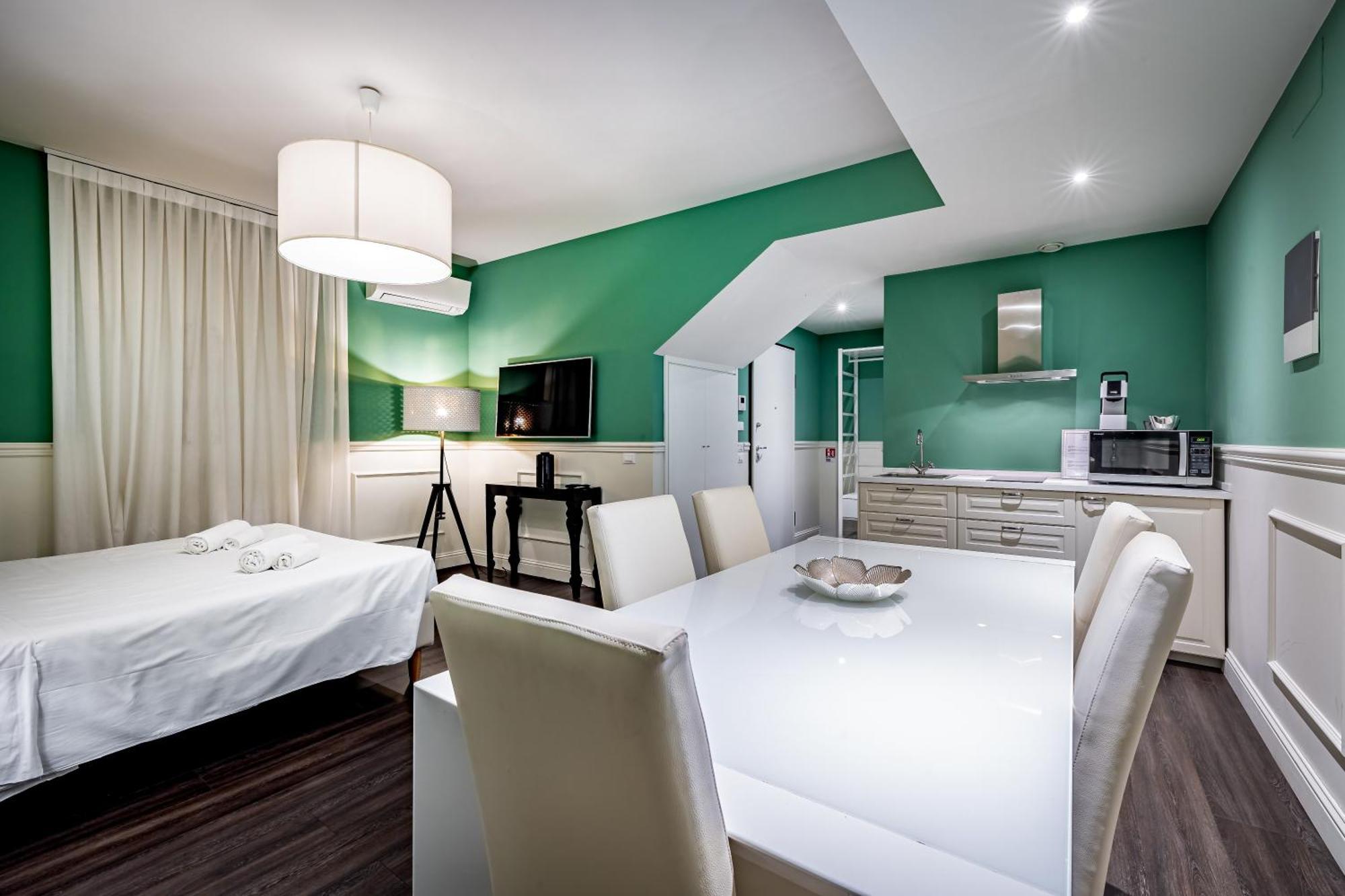 Hs4U The Romantic Luxury Apartment Прато Экстерьер фото